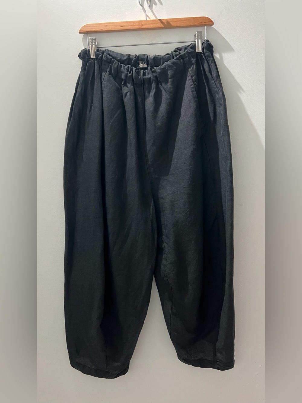 SOLD Jen Kahn Tokyo Linen Cropped Balloon Pants | Sculptural Barrel Leg | - Picture 2 of 7